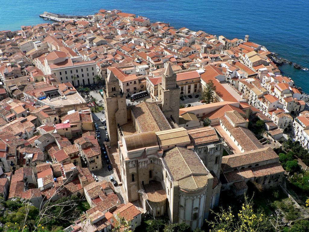 B&B Pepito Cefalu Luaran gambar