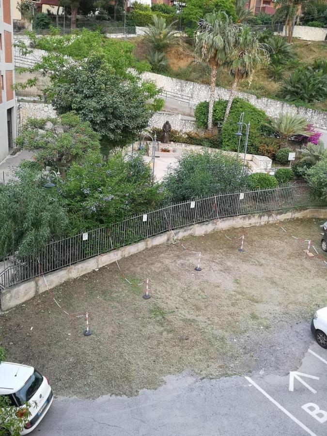 B&B Pepito Cefalu Luaran gambar